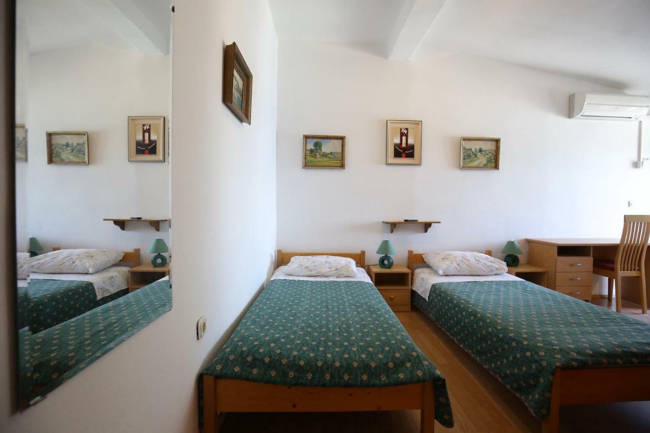 Apartment And Rooms Roko Zaglav المظهر الخارجي الصورة